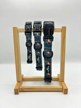 Load image into Gallery viewer, Rosy Robins Collar