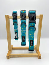 Load image into Gallery viewer, Teal Twilight Collar