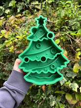 Load image into Gallery viewer, 2 in 1 Christmas Tree Slow Feeder &amp; Lick Mat
