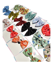 Load image into Gallery viewer, Let Us Choose Your Dog Bows (£5 for 5 bows)
